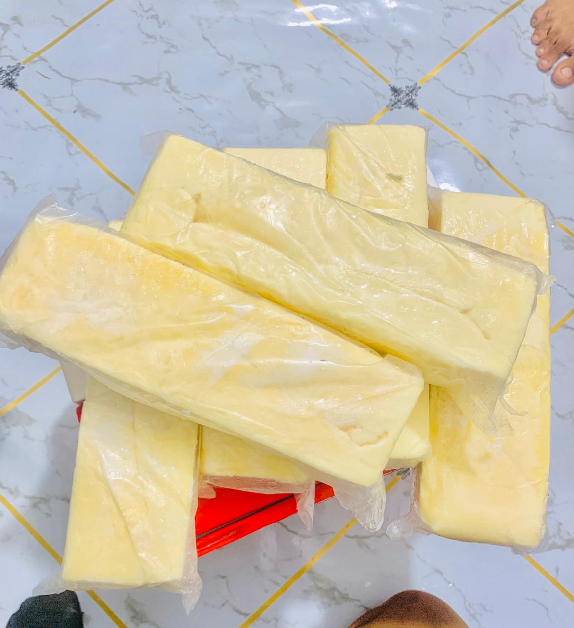 Mozzarella Cheese 1 KG Bar
